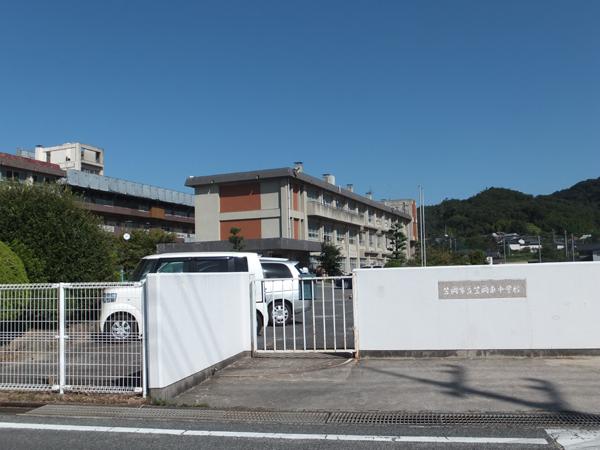 Junior high school. Kasaokahigashi until junior high school 1680m