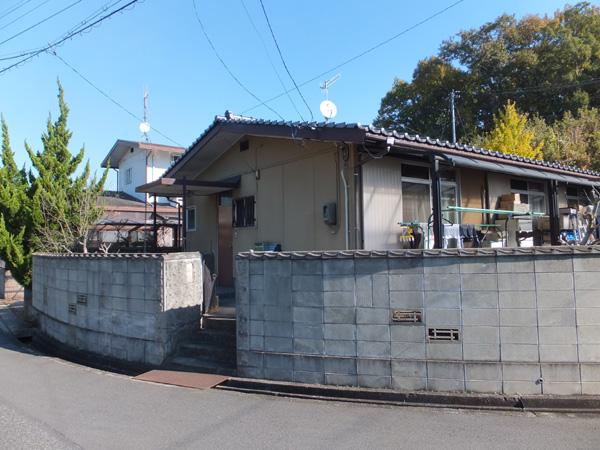 Local appearance photo. Ken Heike
