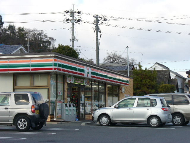 Convenience store. Seven-Eleven Kurashiki Tamashima Horinuki store up (convenience store) 828m