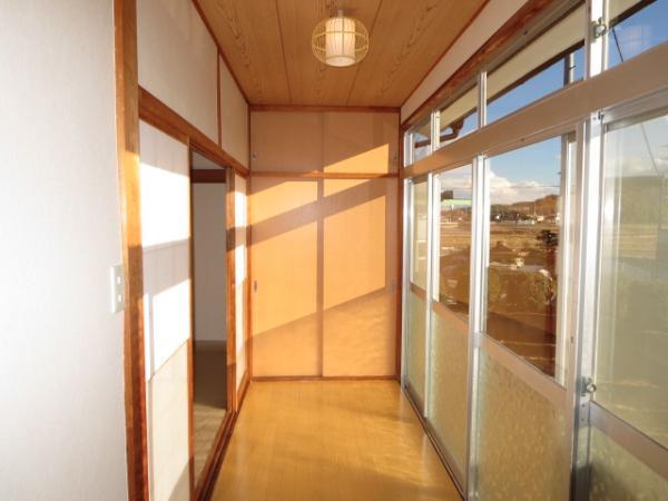Non-living room. Hiroen is also sunshine enough