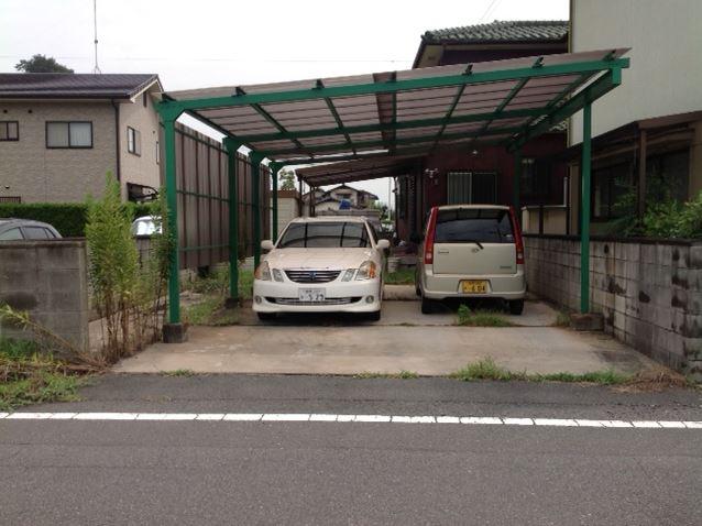 Parking lot