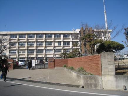Junior high school. 414m to Kurashiki first junior high school (junior high school)