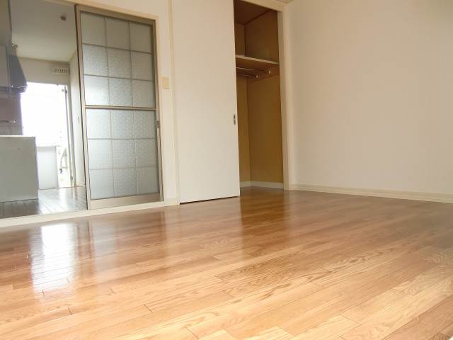 Living and room. Storage firm Western-style ☆