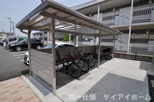 Parking lot.  ☆ The same specification ☆ Also it is put bike in the parking lot ☆