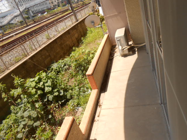 Balcony. Balconies!