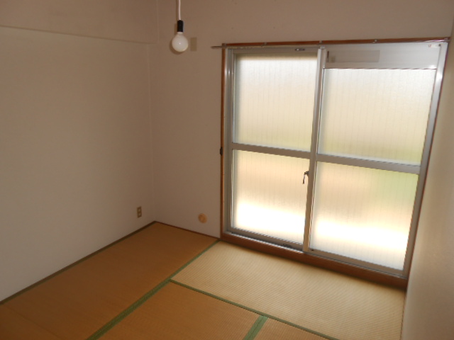 Living and room. Is a Japanese-style room!