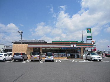 Convenience store. Seven-Eleven Kurashiki Tamashima Kashiwajima store up (convenience store) 1169m