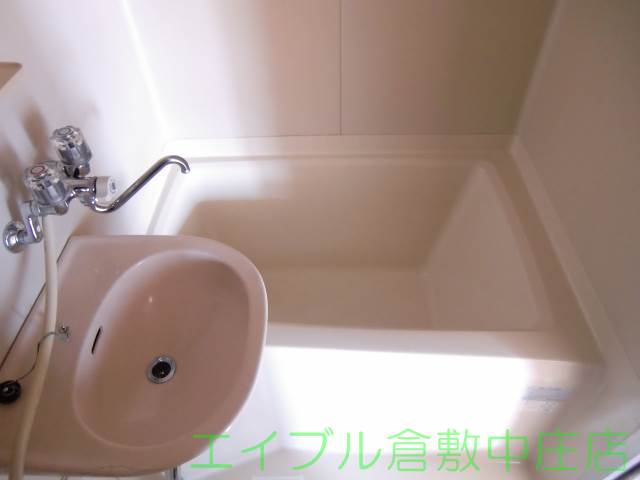 Bath. Hot water supply ・ Shower