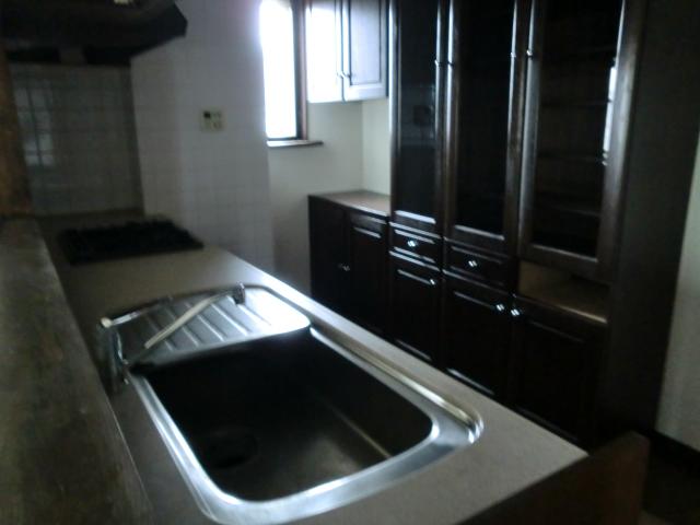 Kitchen. Shadow