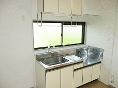 Kitchen. (* ^ ▽ ^ *) (* ^ ▽ ^ *) (* ^ ▽ ^ *)