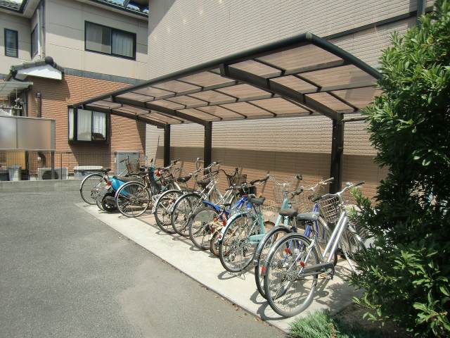 Other common areas. Bicycle-parking space ☆