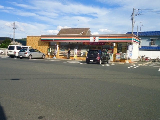 Convenience store. Seven-Eleven Kurashiki Fukuda Kannondo store up (convenience store) 705m