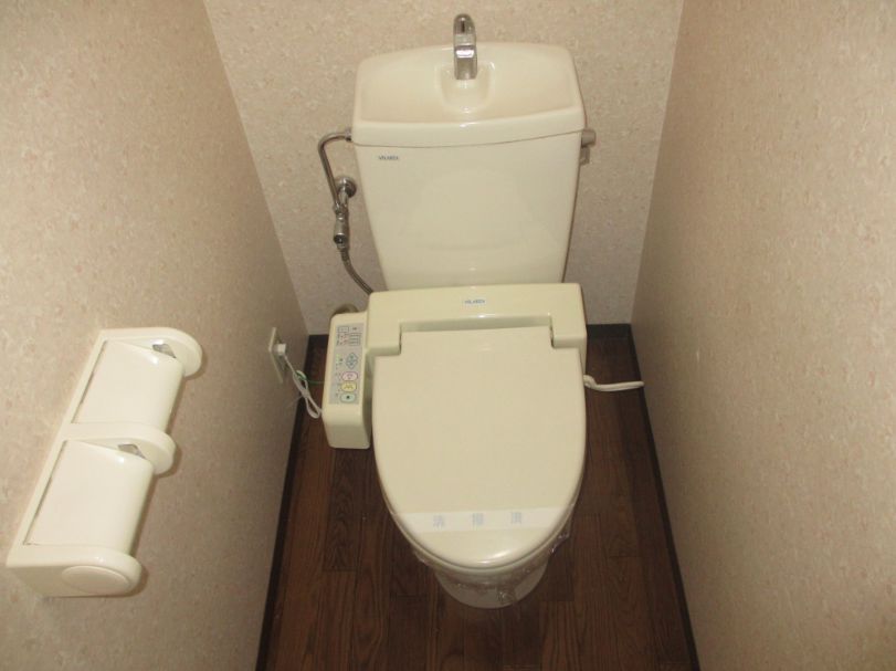 Toilet.  ☆  ☆ image ☆  ☆