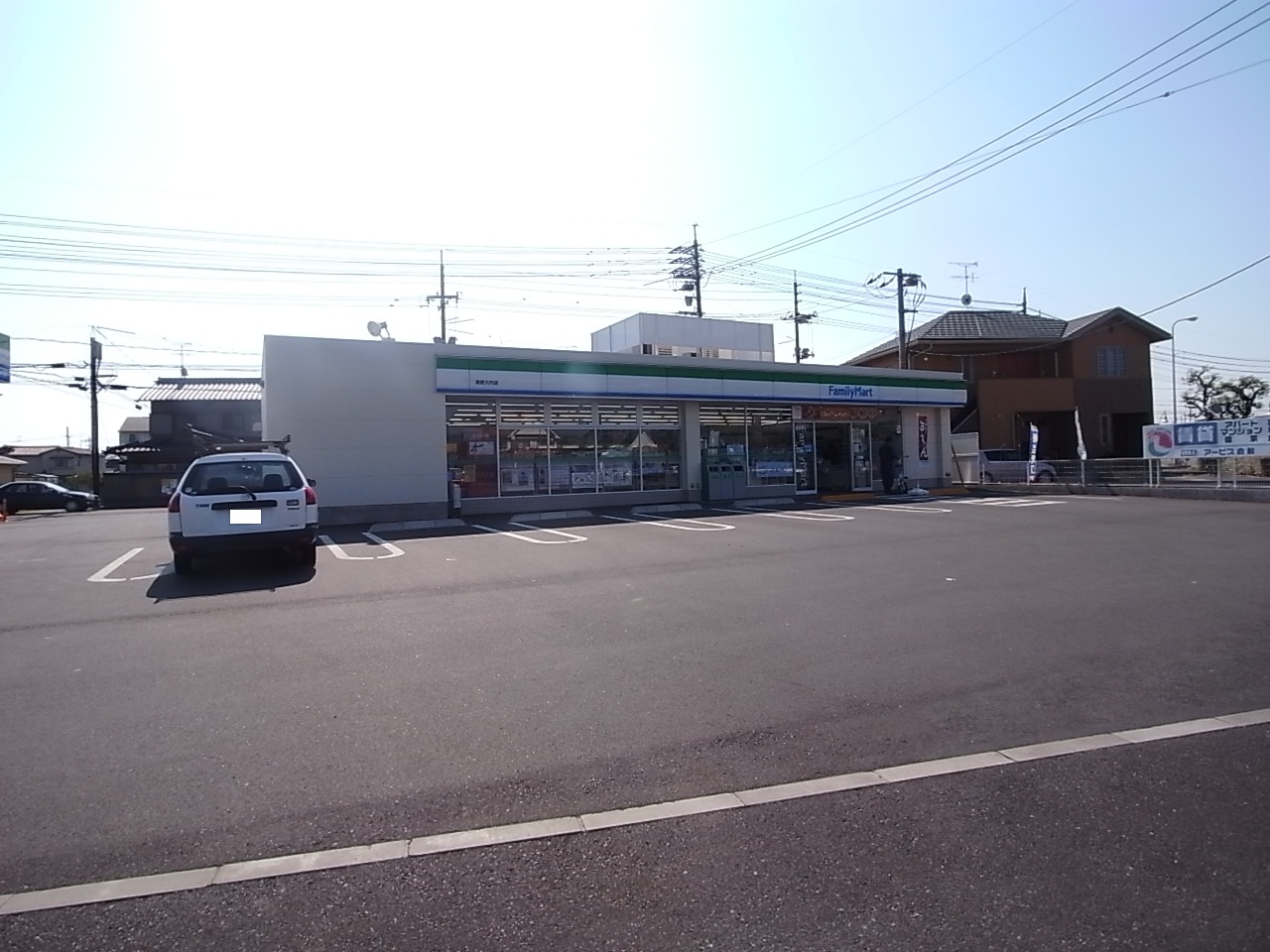 Convenience store. FamilyMart Kurashiki Ouchi shop until the (convenience store) 561m