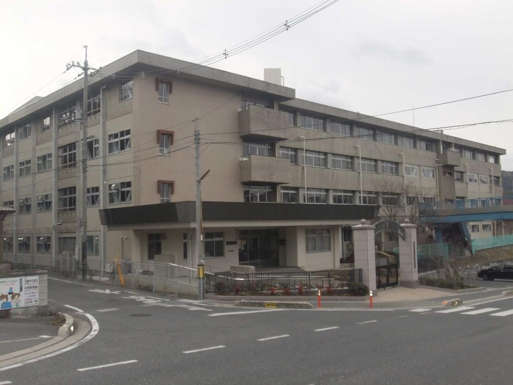 Junior high school. Kojima junior high school