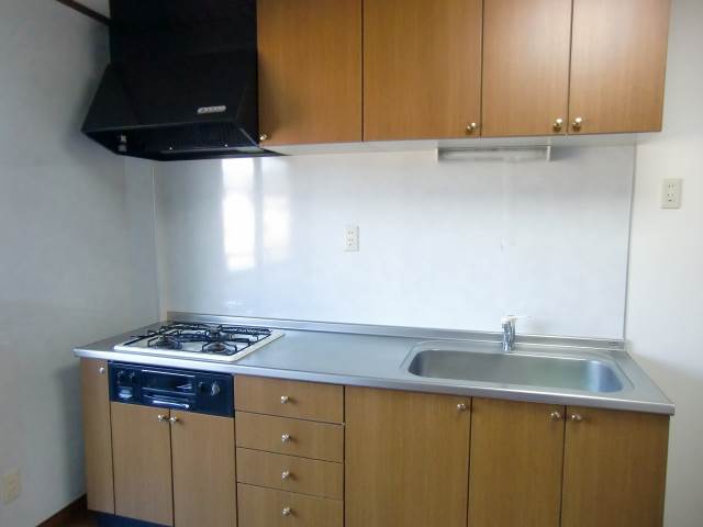 Kitchen. 3-burner stove system Kitchen ☆