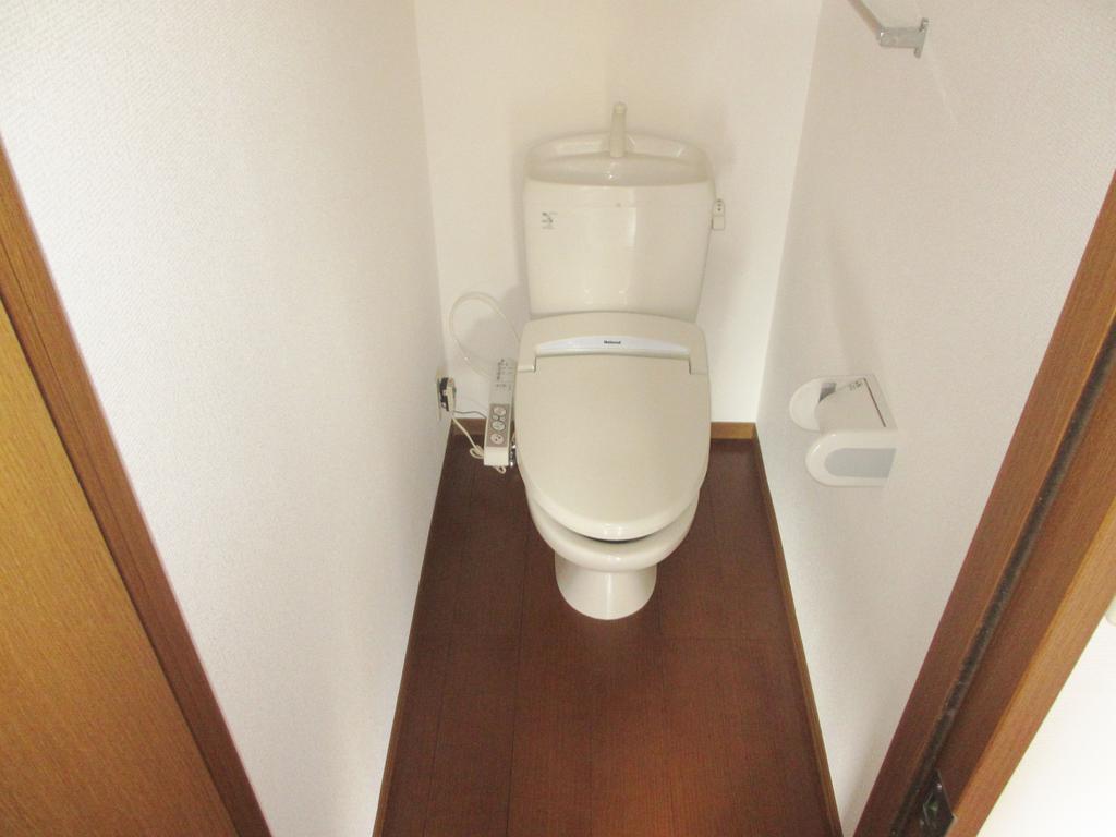 Toilet.  ☆  ☆  ☆ image ☆  ☆  ☆