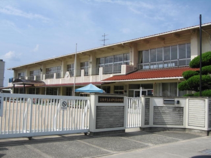 kindergarten ・ Nursery. Kurashiki Municipal Chayamachi east kindergarten (kindergarten ・ 361m to the nursery)