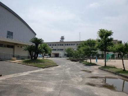 Junior high school. Funao Junior 291m High to School (Junior High School)