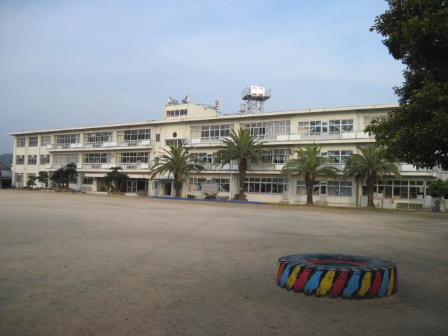 Primary school. 365m to Kurashiki Municipal Funao elementary school (elementary school)