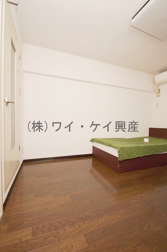 Living and room. 8 Pledge of room (^ ○ ^)