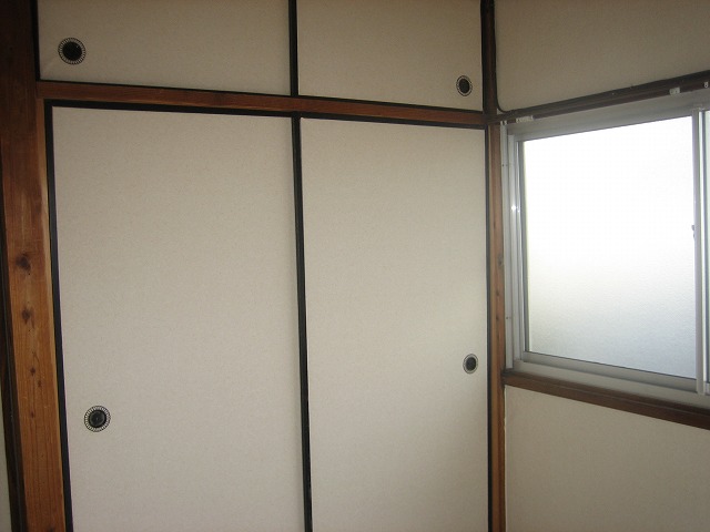 Receipt. Storage of Japanese-style room. With upper closet. 