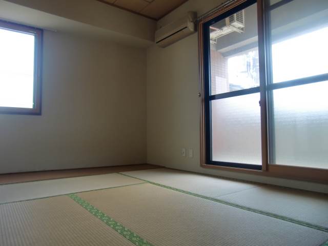 Other room space. Japanese-style room 6 quires ☆ 