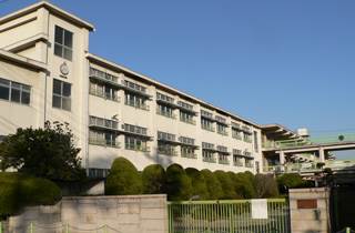 Primary school. 804m to Kurashiki City longevity elementary school (elementary school)