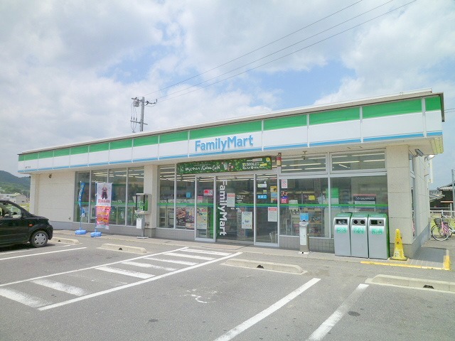 Convenience store. FamilyMart Kurashiki Futako store up (convenience store) 457m