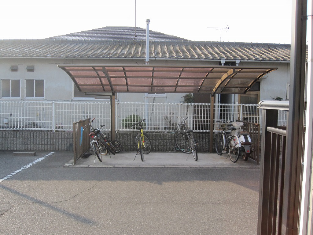 Other common areas. Bicycle-parking space