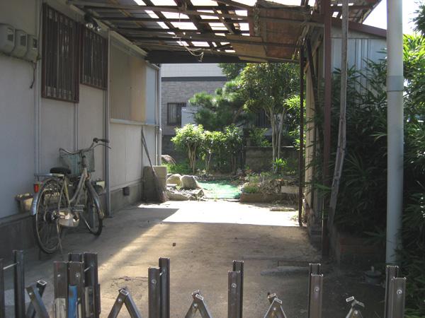Parking lot
