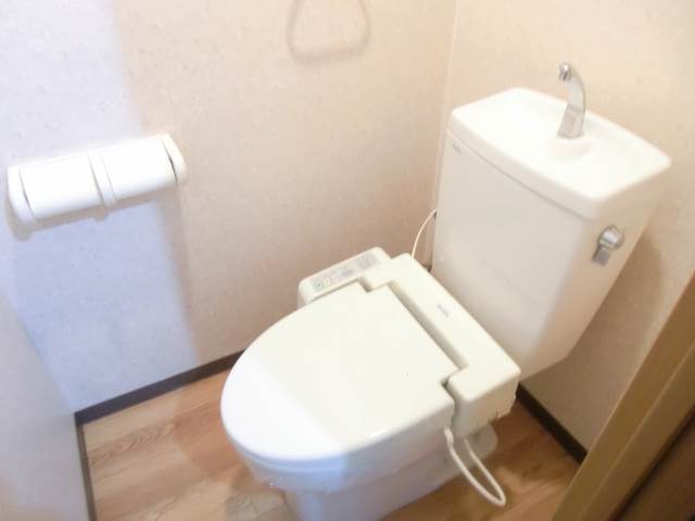 Toilet. With Washlet ☆