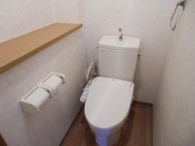 Toilet. With Washlet ☆