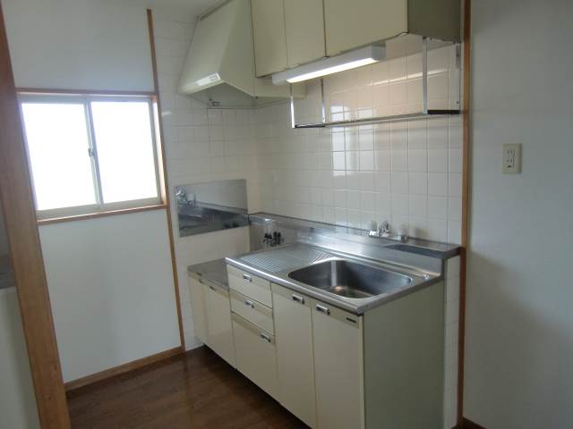 Kitchen. Kitchen is bright ☆