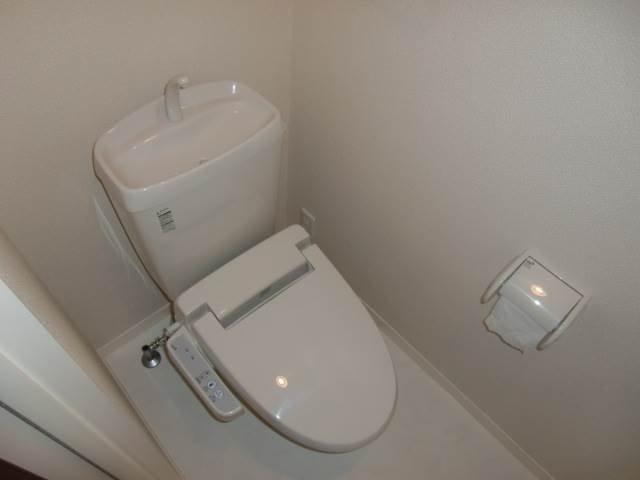 Toilet.  ※ image