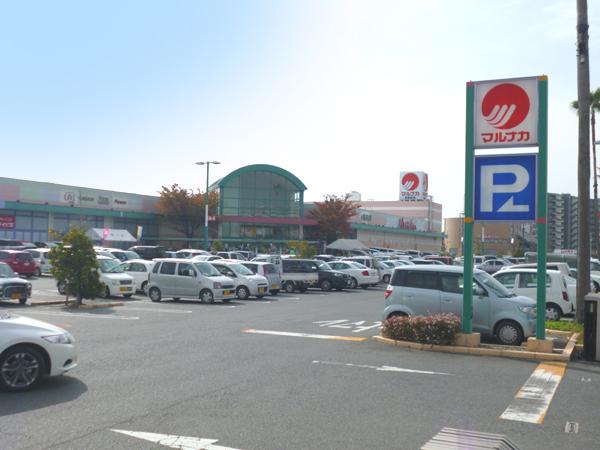 Supermarket. 960m to Sanyo Marunaka new Kurashiki shop