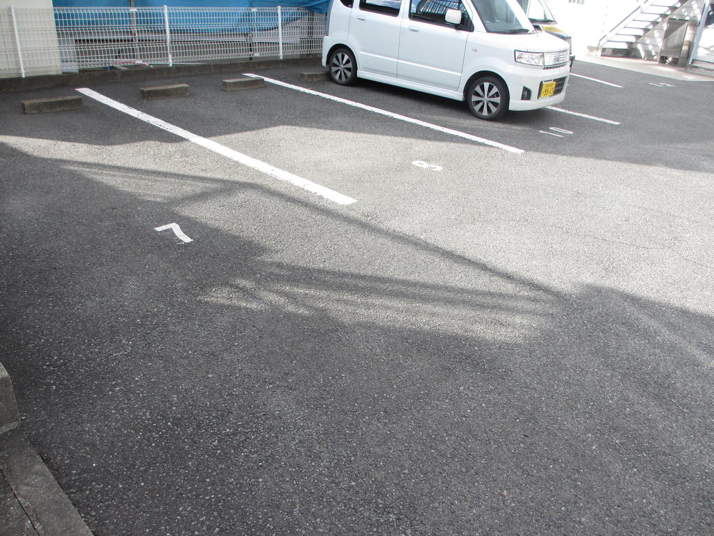 Parking lot. (* ^ ▽ ^ *) (* ^ ▽ ^ *) (* ^ ▽ ^ *)