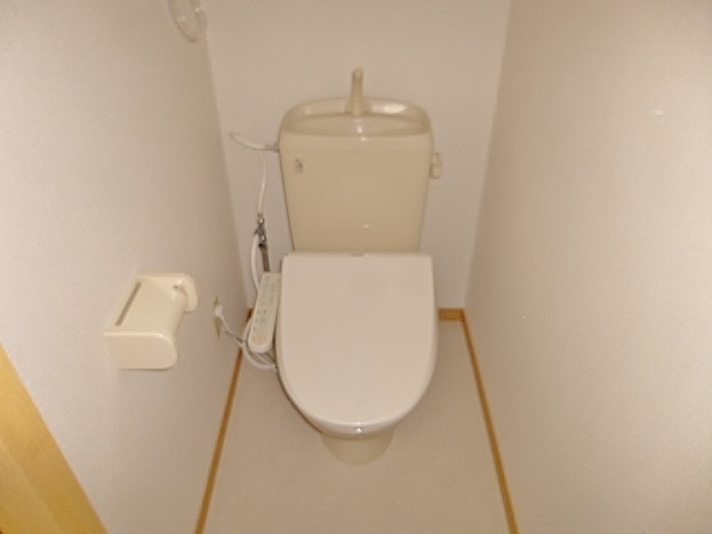 Toilet. Bidet was established (^^) !!