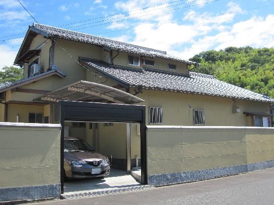 Local appearance photo. Is the appearance from the north. Electric remote control shutter is attached.