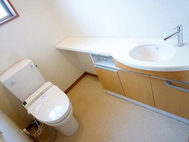Toilet. Indoor (12 May 2013) shooting toilet is located on the first floor and the second floor.