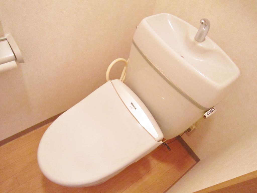 Toilet.  ☆  ☆  ☆ image ☆  ☆  ☆