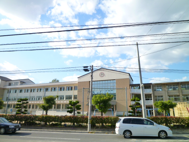 Primary school. 1396m to Kurashiki Municipal middle. Elementary school (elementary school)