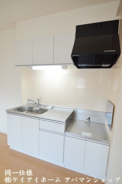 Kitchen. The same specification ☆ An easy-to-use stove available