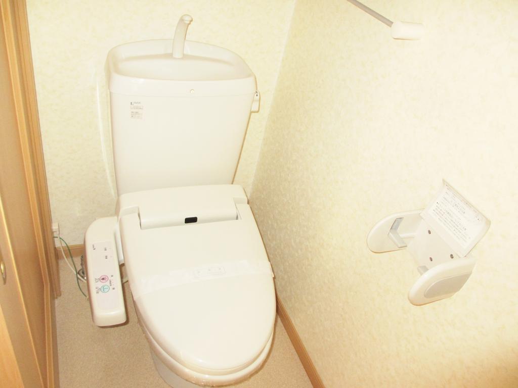 Toilet.  ☆  ☆  ☆ image ☆  ☆  ☆