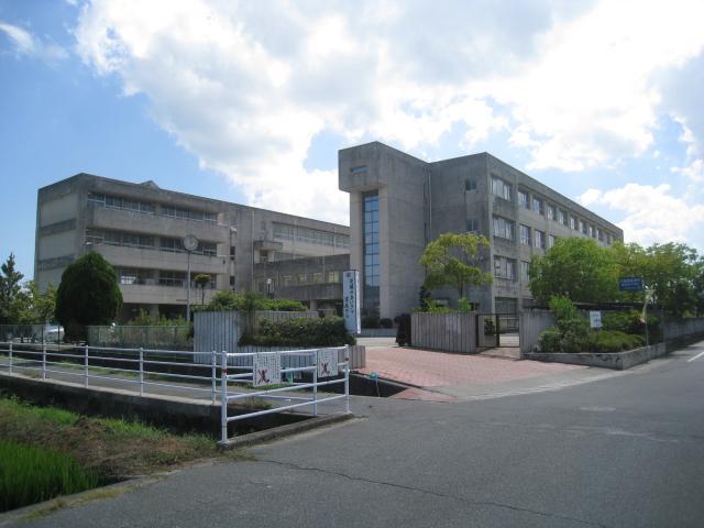Junior high school. 1159m to Kurashiki Municipal Mabi Higashi Junior High School