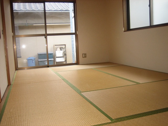 Living and room. 7.5 tatami Japanese-style room