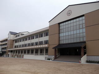 Primary school. 1106m to Kurashiki Municipal middle. Elementary school (elementary school)