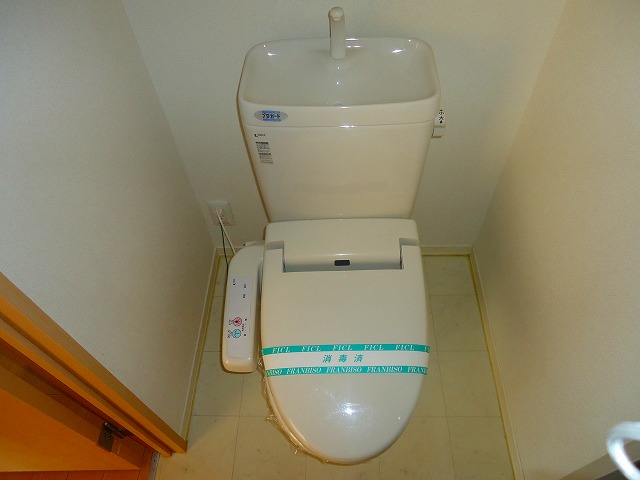 Toilet.  ※ The image is what was previously taken.