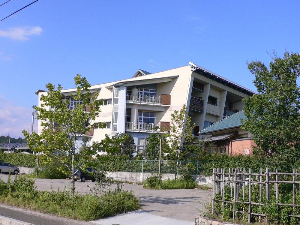 Junior high school. 2200m to Kurashiki Municipal Tamashima North Junior High School