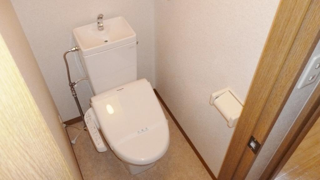 Toilet.  ☆  ☆  ☆ image ☆  ☆  ☆